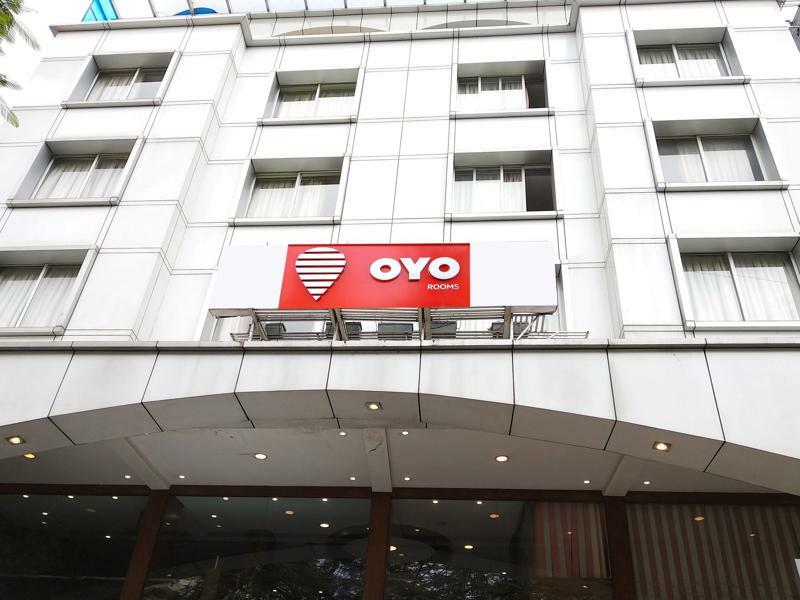 Hotel Oyo 9925 The Ocea International Bangalore Exterior foto